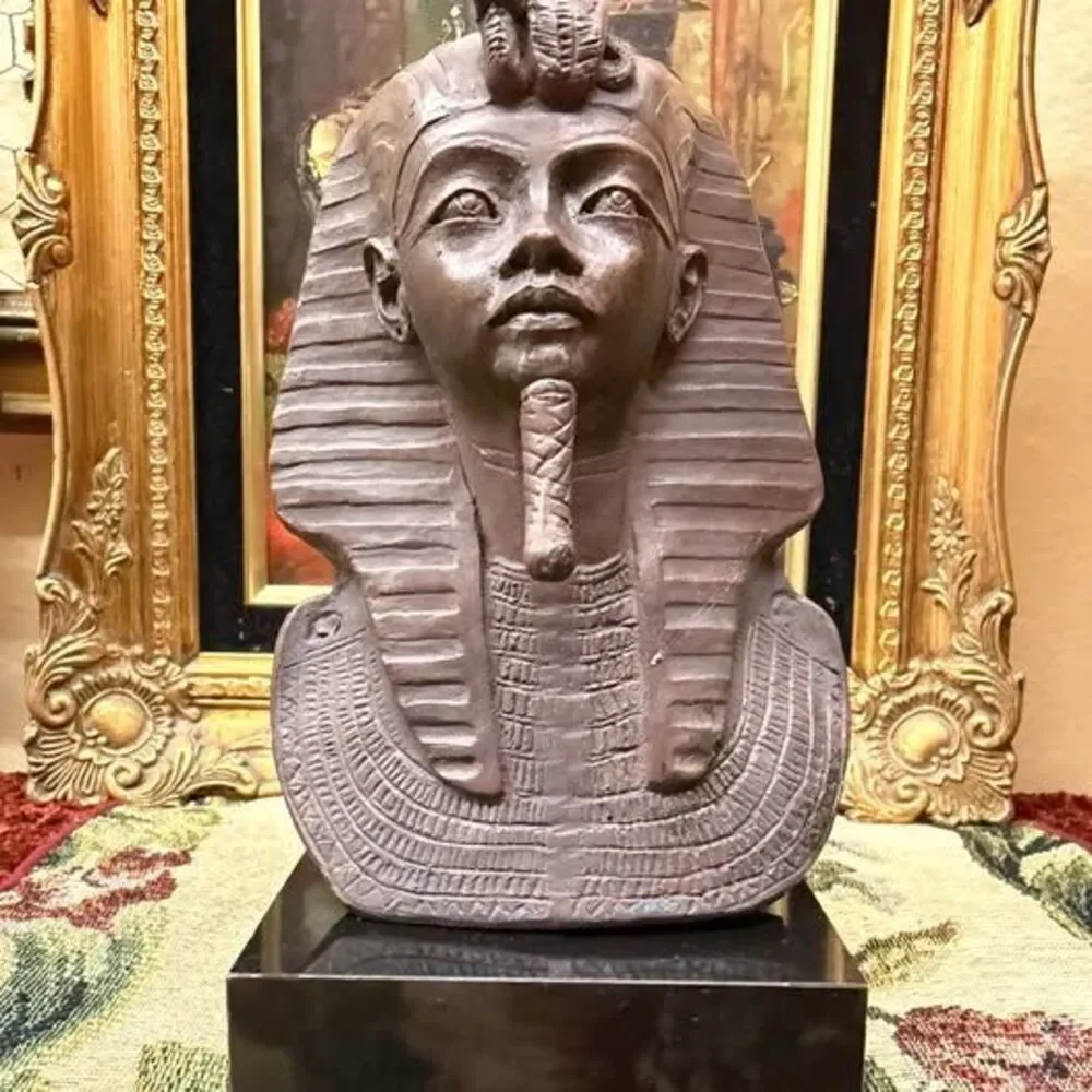 Vintage 1980 Austin Productions King Tut Bust Sculpture Egyptian Pharaoh Statue